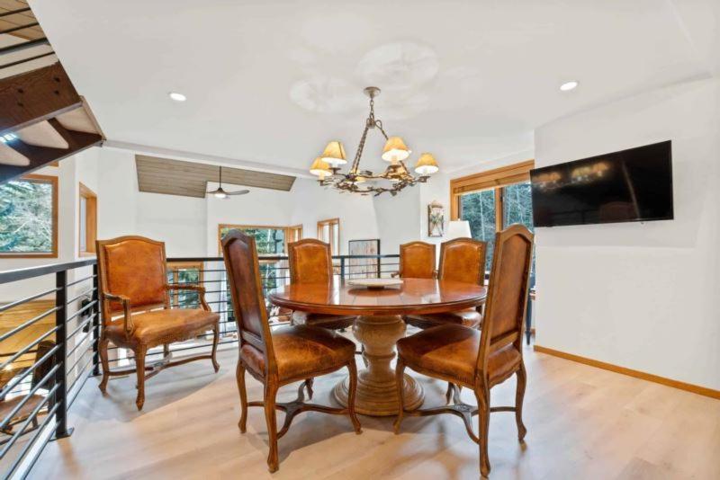 Ridgepoint Townhome 198 By East West Hospitality บีเวอร์ครีก ภายนอก รูปภาพ